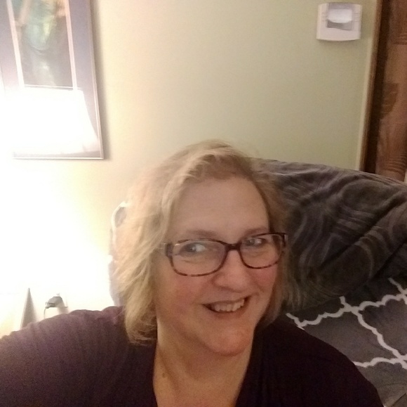 Meet your Posher, Rene - Picture 2 of 2